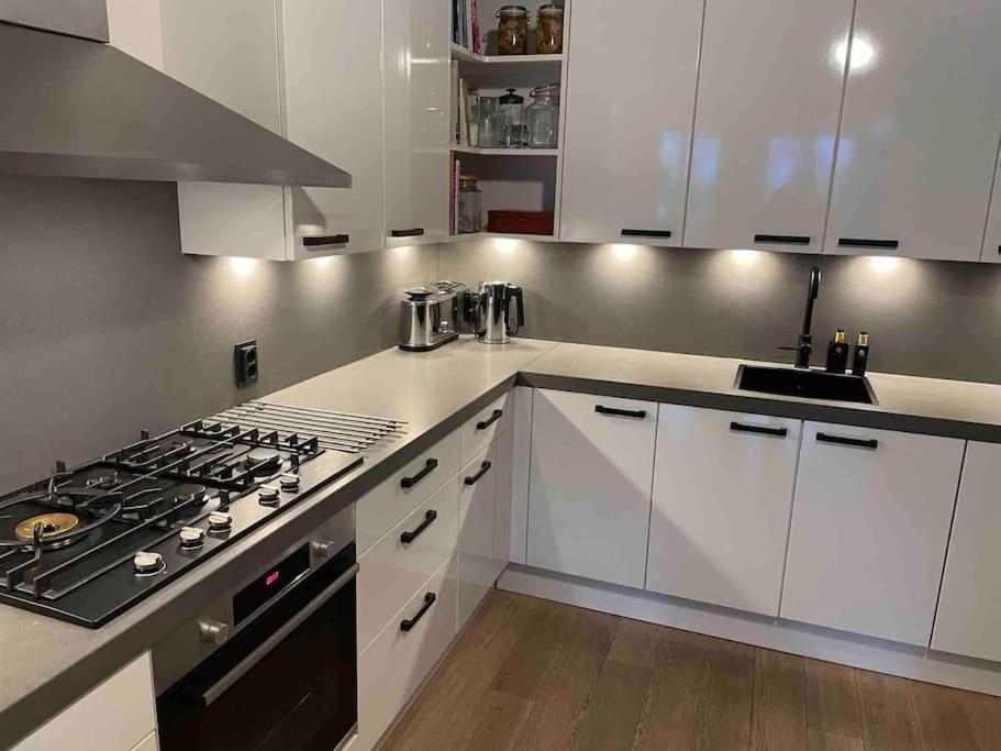 115 M2 With Garden 200m From The Den Haag